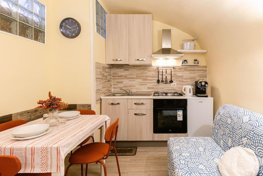 La Chicca Appartamento Intero Nei Quartieri Spagnoli Νάπολη Εξωτερικό φωτογραφία