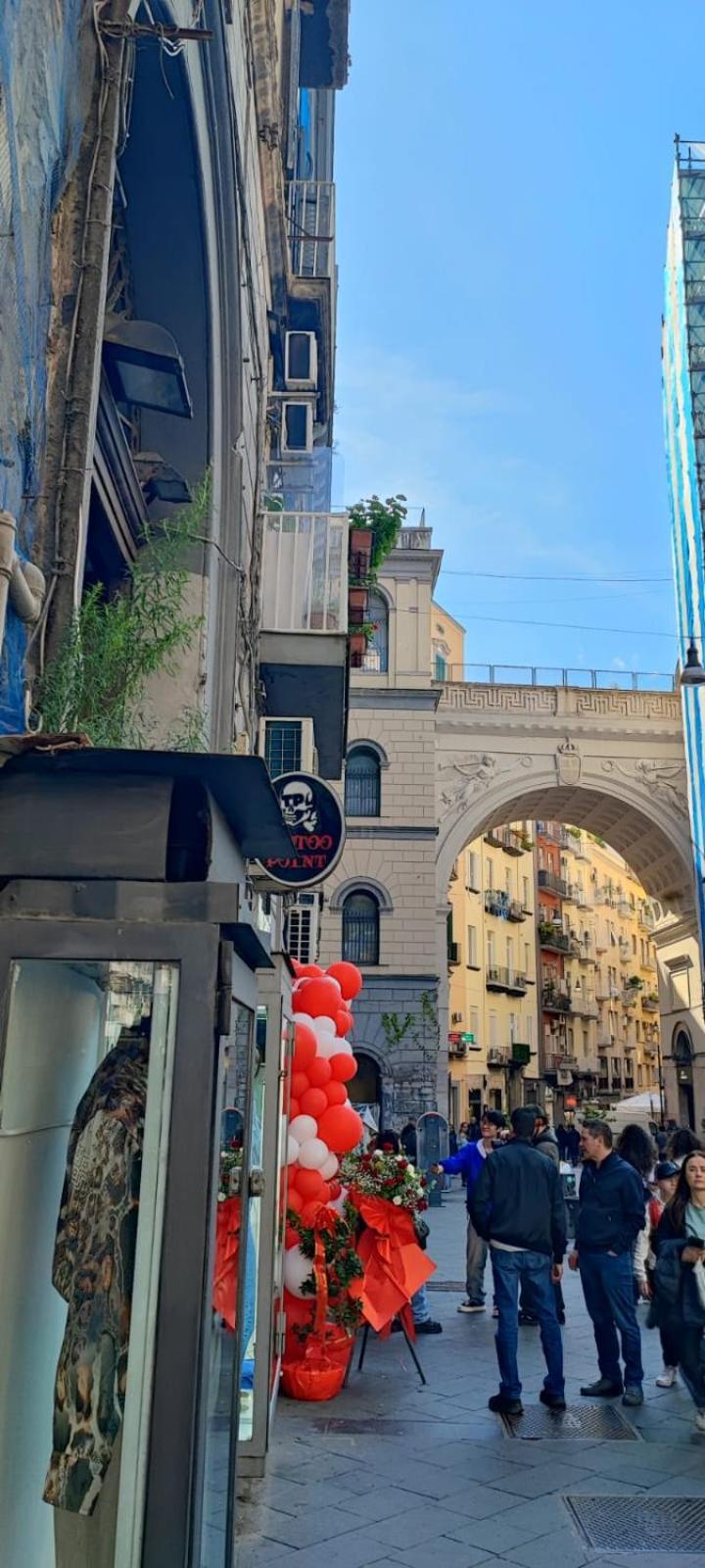La Chicca Appartamento Intero Nei Quartieri Spagnoli Νάπολη Εξωτερικό φωτογραφία